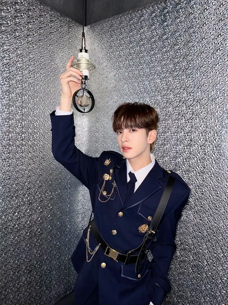 CRAVITY Allen Official Profile Birthday Profile Photo