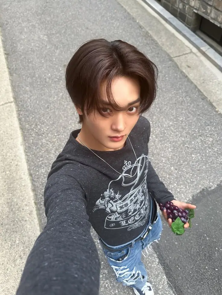 CRAVITY Taeyoung Official Profile Birthday Profile Photo