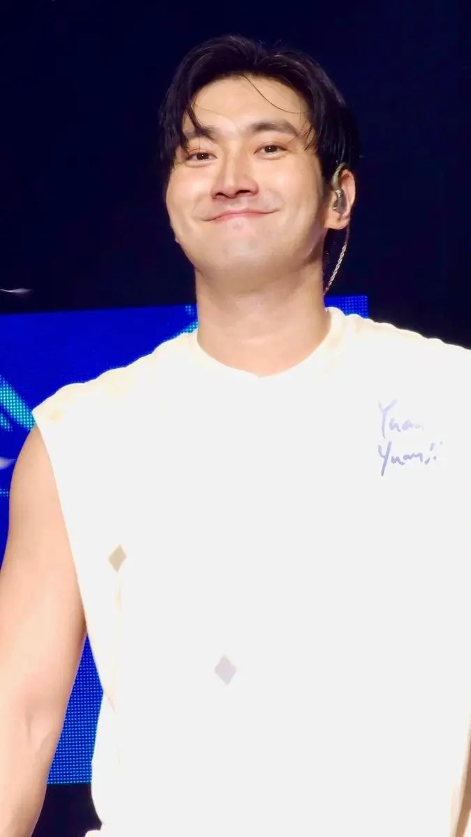 SUPER JUNIOR Siwon Official Profile Birthday Profile Photo