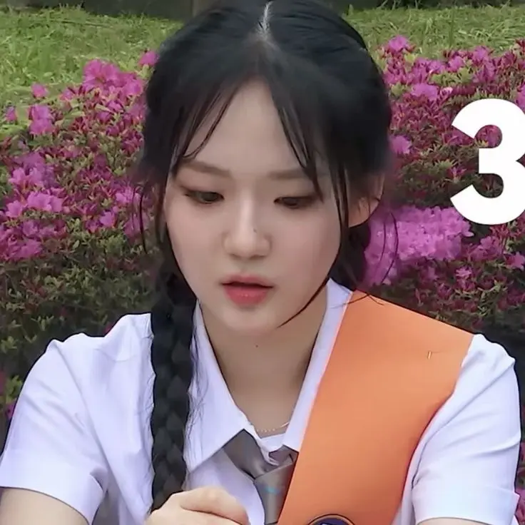 tripleS SeoYeon Official Profile Birthday Profile Photo