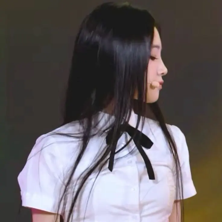 tripleS YooYeon Official Profile Birthday Profile Photo